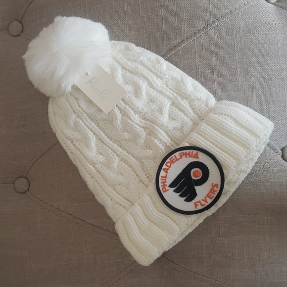 Vintage Philadelphia Flyers Patch Cable Knit Pom Pom Hat - Picture 1 of 4